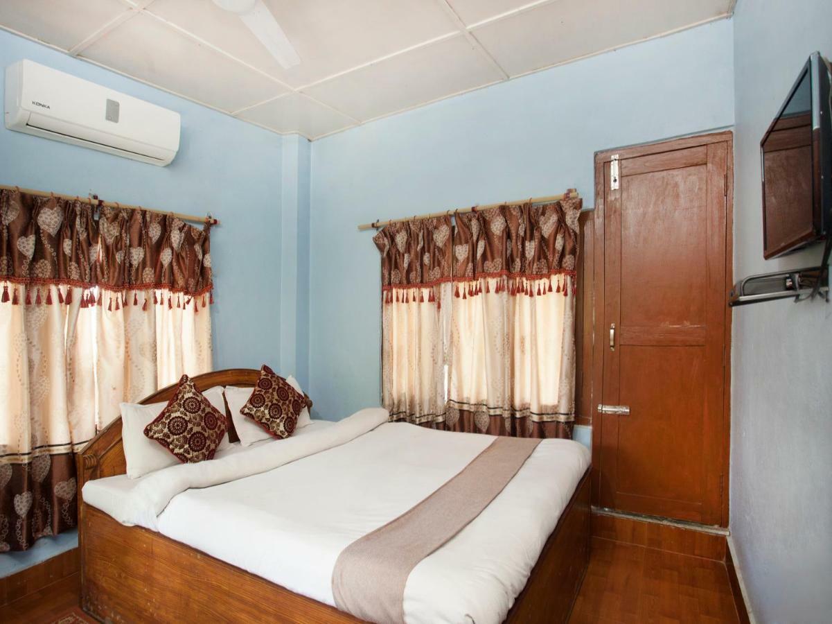 Spot On 486 Hotel Holy Lodge Sauraha Zewnętrze zdjęcie